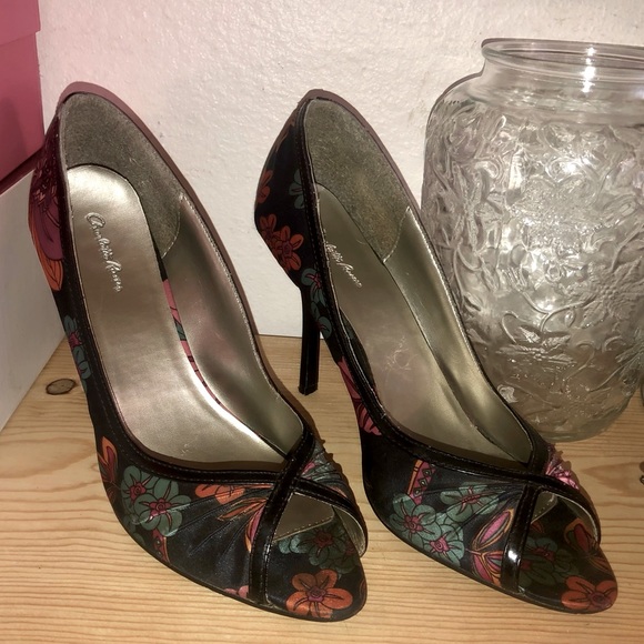 Vibrant Jewel Tone Flower Print Pep toe Heels - Picture 1 of 9